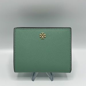 NWT Rare Tory Burch Emerson Wallet Sea Wind